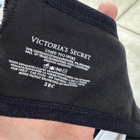 Victoria's Secret 38C Black Lined No Wire Bra - Picture 3 of 3